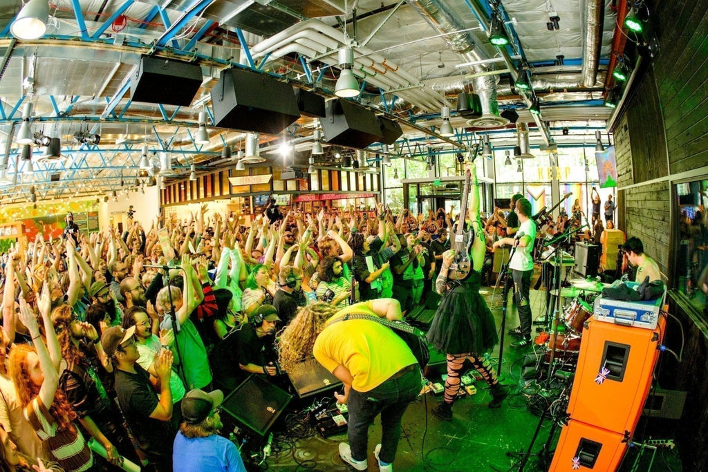 Frankie and the Witch Fingers - Live at KEXP (Record Store Day 2025) - LEVITATION