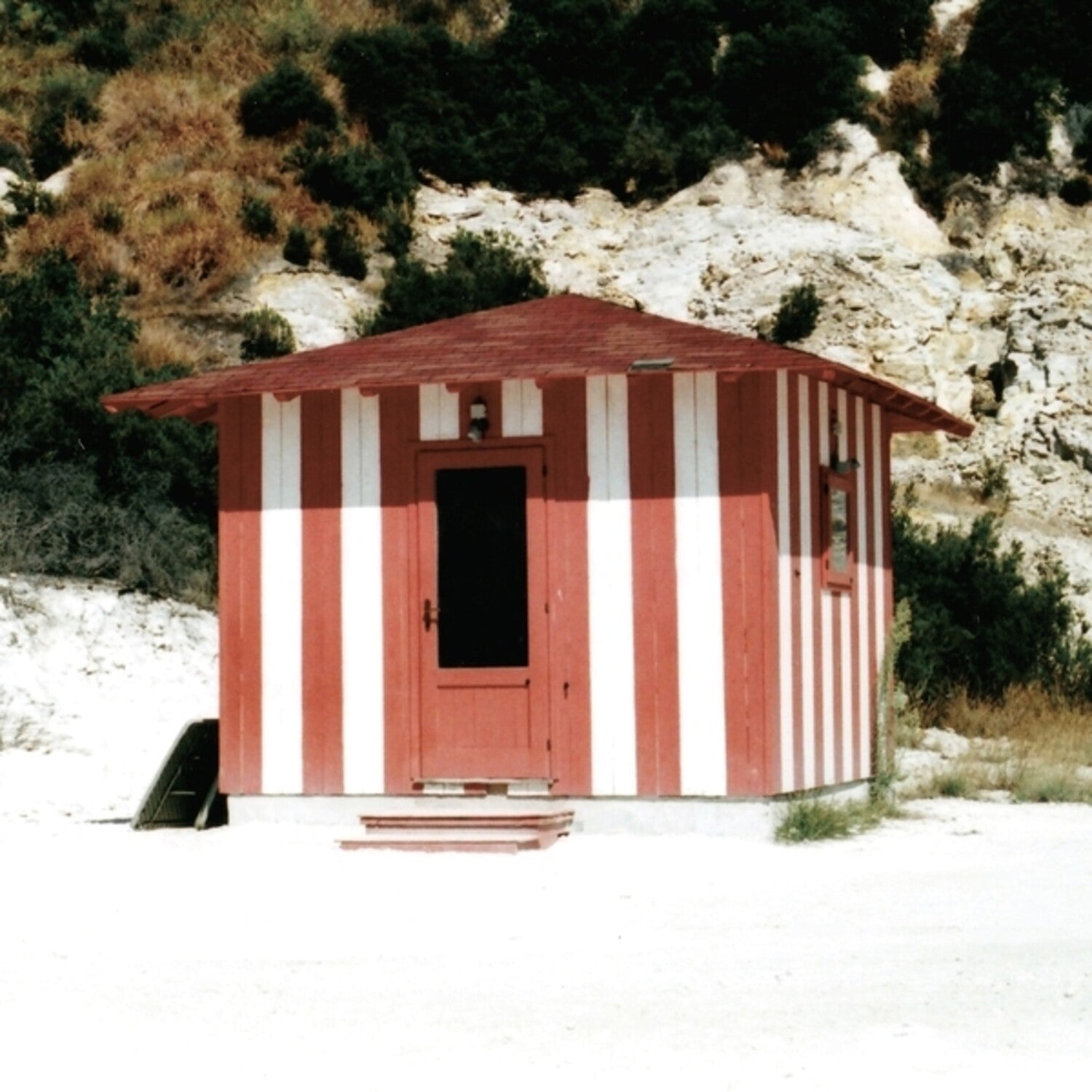 Giacomo Zanus - Wandering Away is Safer Than Getting Lost on Your Own - LEVITATION