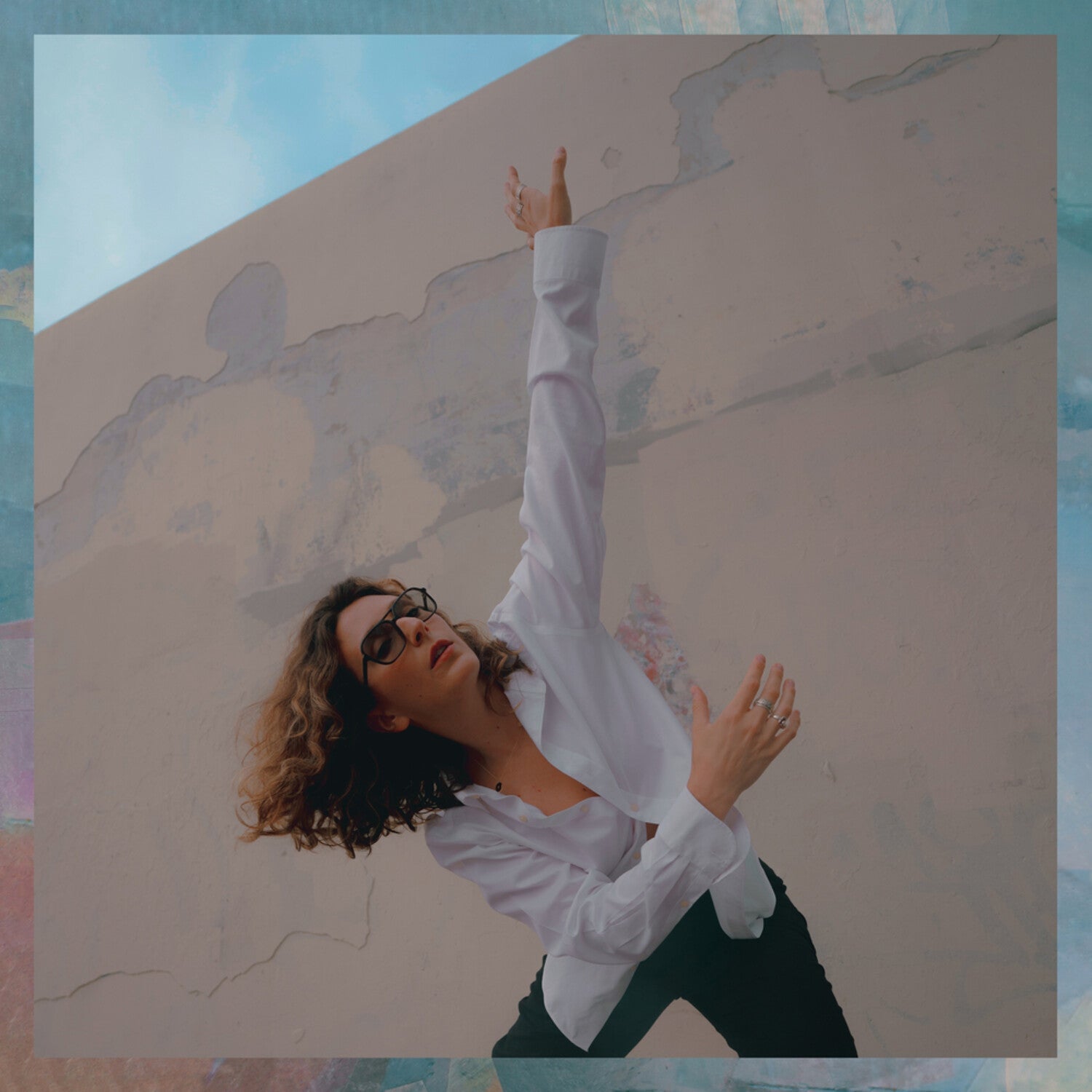 Hannah Winkler - LEVITATION
