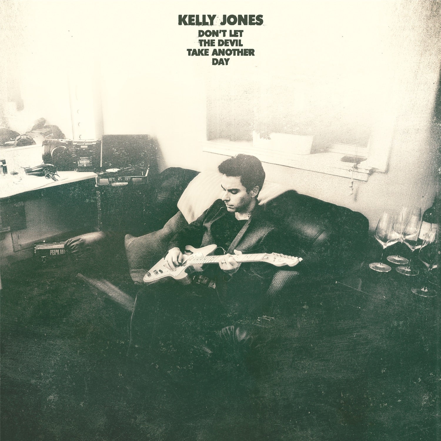 Kelly Jones - Don't Let the Devil Take Another Day - LEVITATION