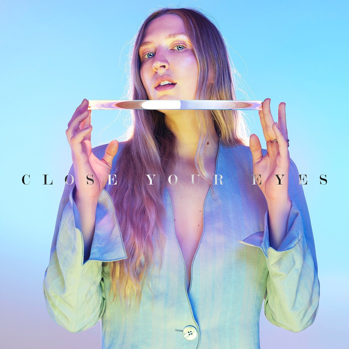 Kirsten Knick - Close Your Eyes - LEVITATION