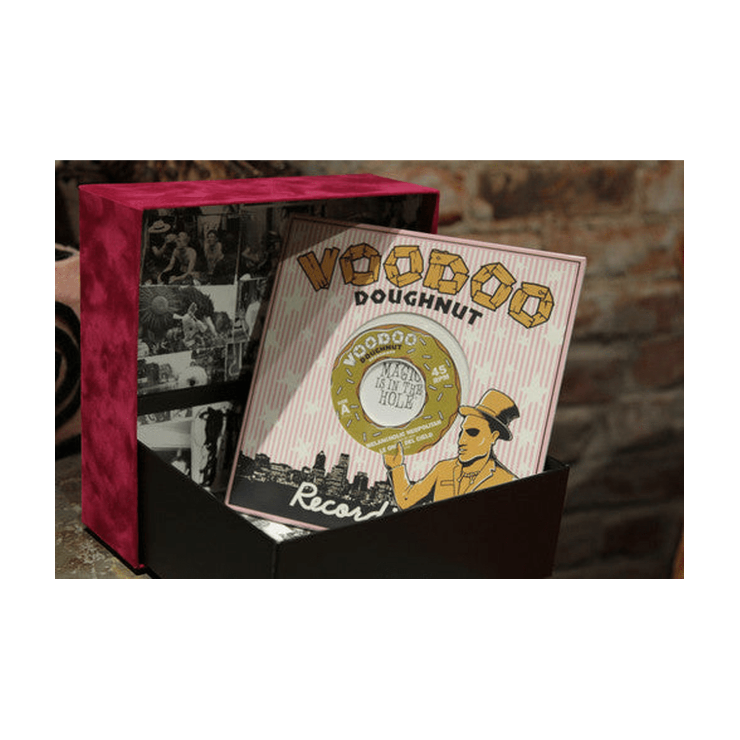 Singles Collection (the Voodoo Doughnuts) / Var - Singles Collection (The Voodoo Doughnuts) 13x7 - LEVITATION